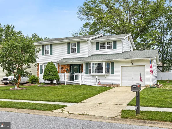 561 Hemingway Dr, Hockessin, DE 19707