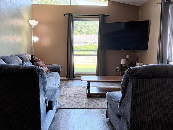5th image of 1401 Fairlane Dr