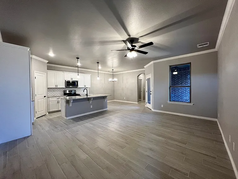 5302 Kilyn Ct — Photo 3