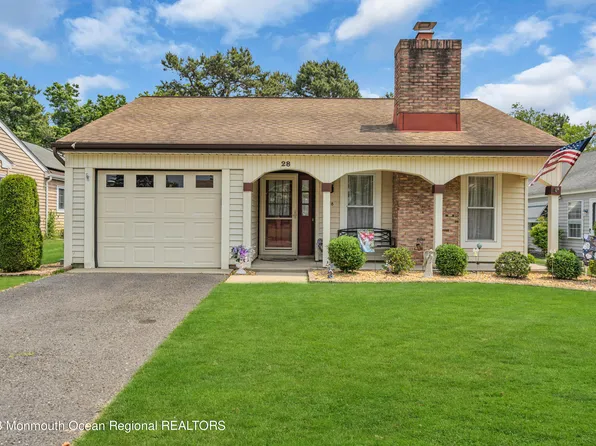 28 Flintshire Terrace, Manchester, NJ 08759