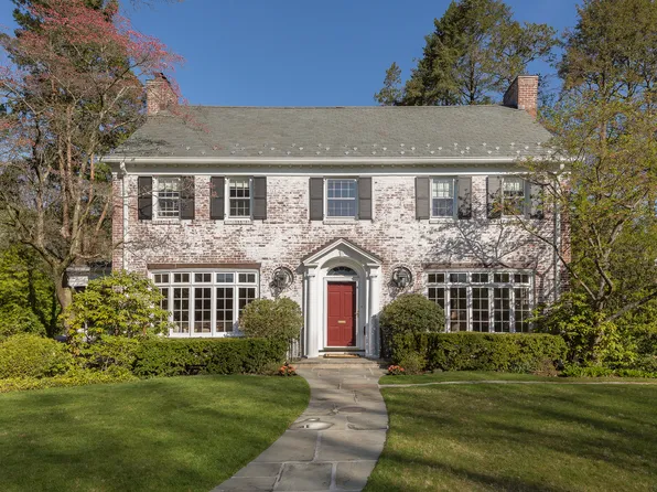 316 Central Pkwy, Mount Vernon, NY 10552