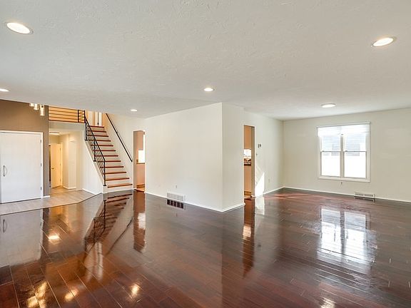 3rd image of 3969 E Ash Ln