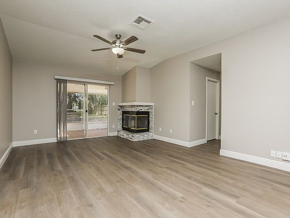 3rd image of 7952 Soft Pine Cir