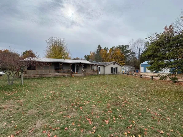 6846 104th Ave, South Haven, MI 49090