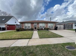 3508 Decomine Dr, Chalmette, LA 70043