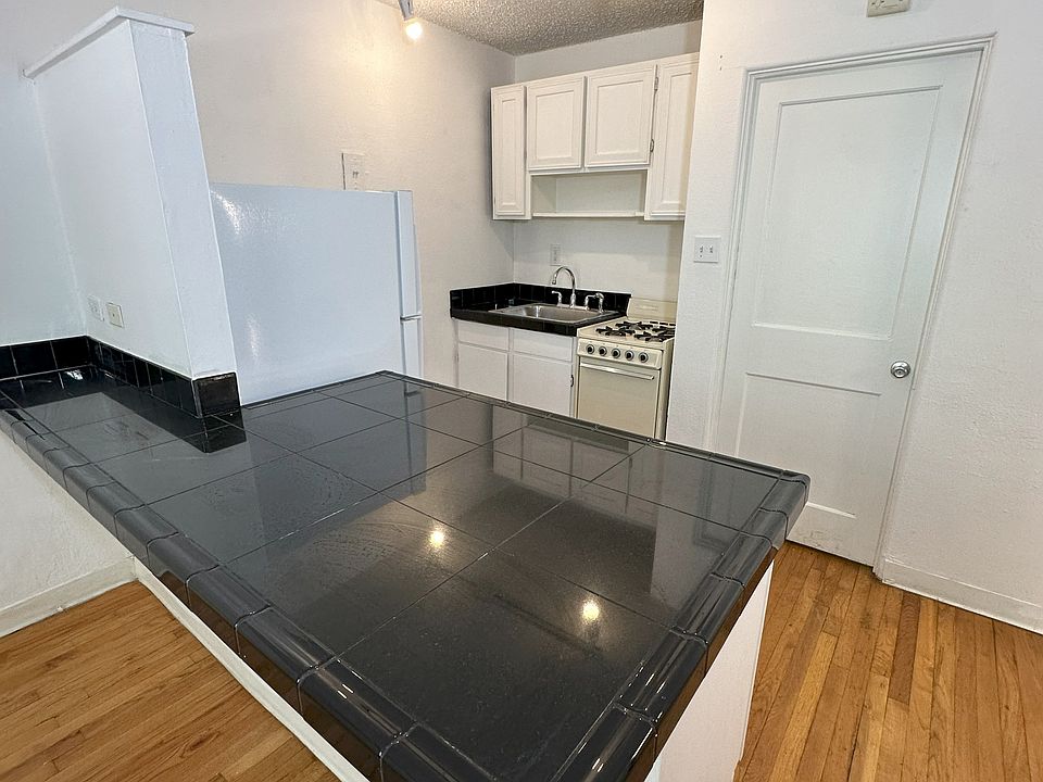 1st image of 1399 Vine St APT D