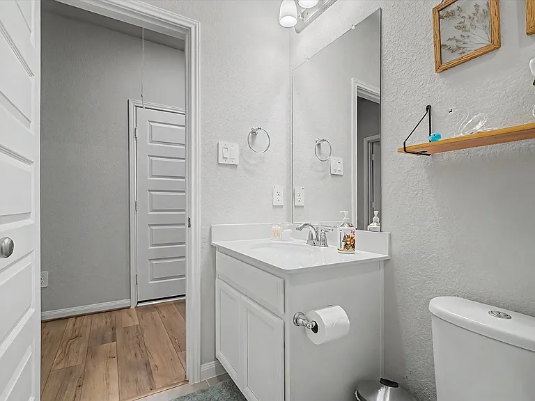 10842 Cliffs View Dr — Photo 35