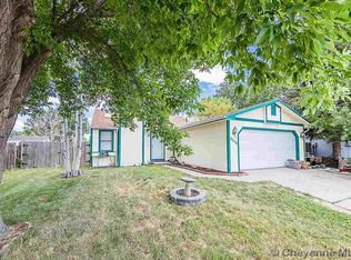 2213 Neal Ave, Cheyenne, WY 82007