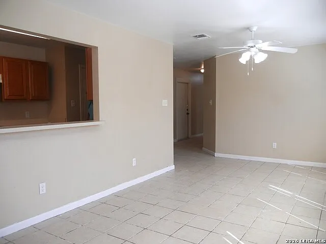 3 bed, 2.0 bath, 1206 sqft, $1,295 — Photo 4