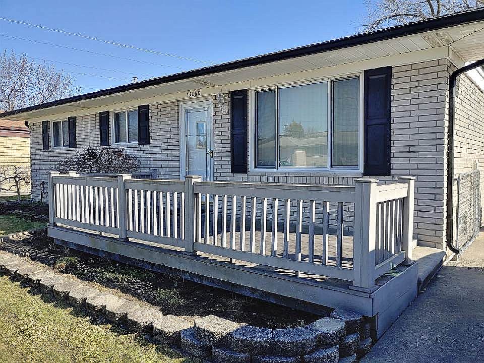 2nd image of 13868 Grey Ave