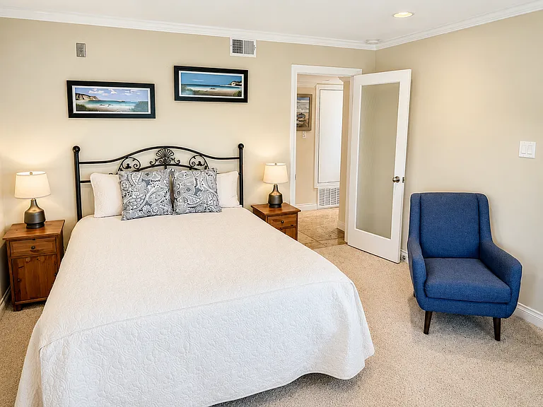 4747 Marina Dr #15 — Photo 24