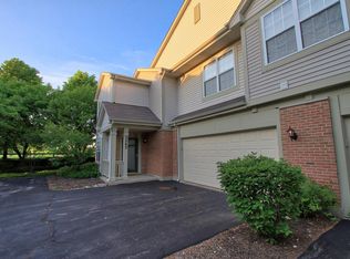 2263 Rockefeller Dr, Geneva, IL 60134