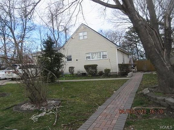 3rd image of 11 Crystal Ln