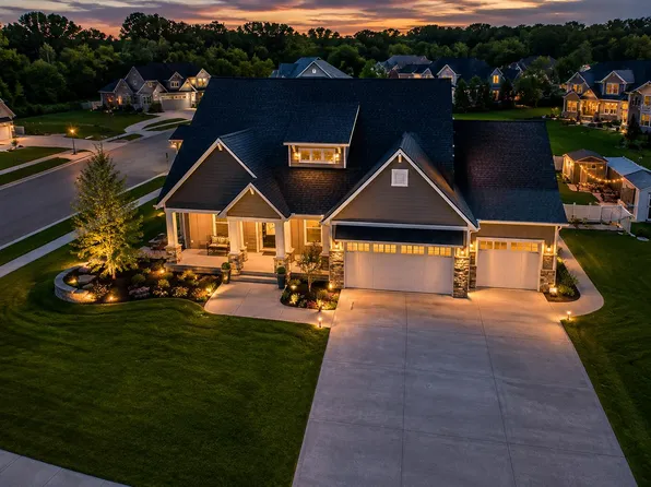 8235 Country Rail Dr SW, Byron Center, MI 49315