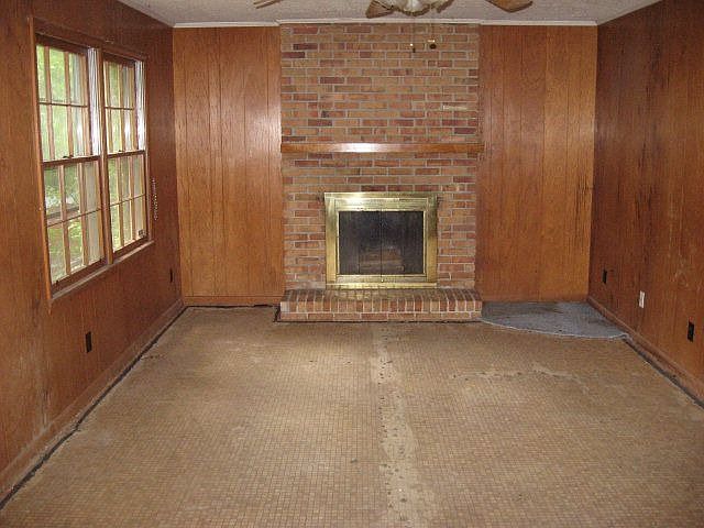 2nd image of 109 Edgewood Ave