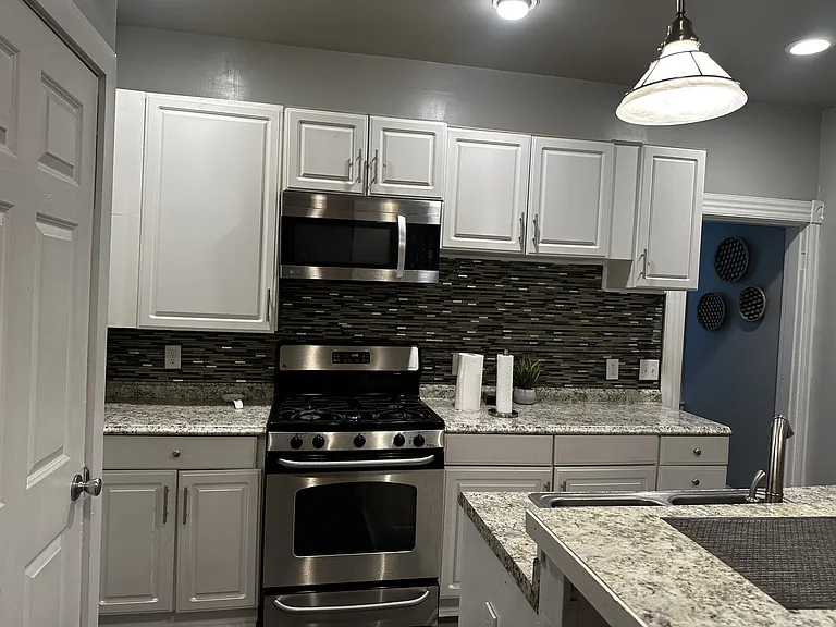 3853 Vine St #2 — Photo 11