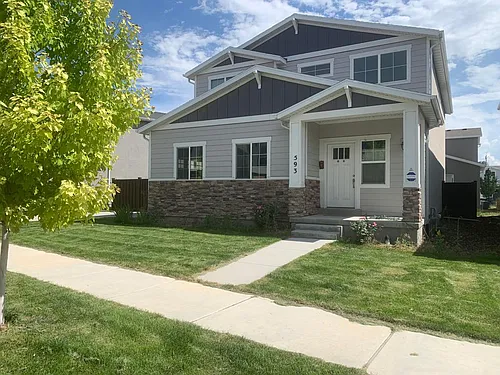 593 W Life Dr Photo 1