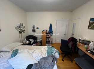390 Washington St #3, Somerville, MA 02143