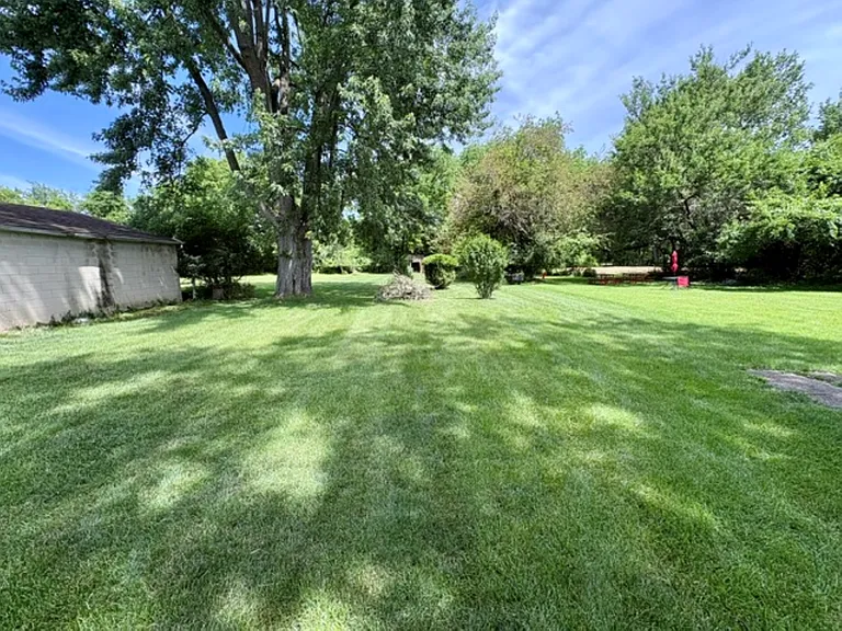 526 Collingwood Ave — Photo 19