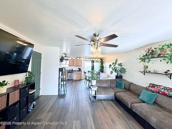 4th image of 2523 Meadow Cir