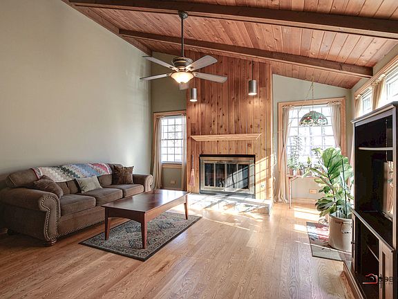 5th image of 508 W Creekwood Dr