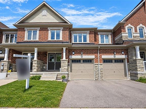4th image of 457 Queen Mary Dr