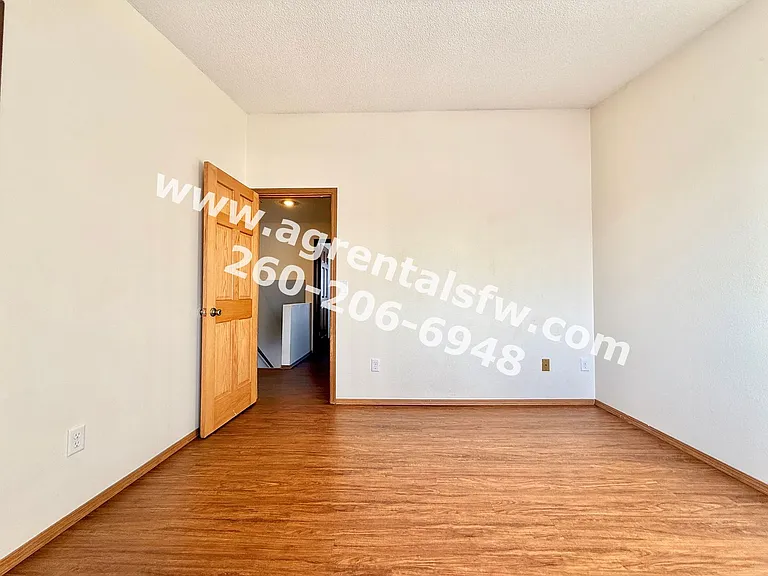 2718 Sherman Blvd — Photo 39