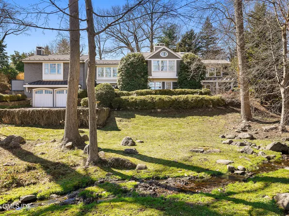 8 Willowmere Ave, Riverside, CT 06878