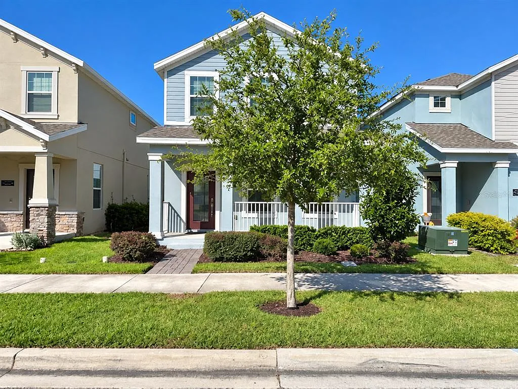 3 bed, 2.5 bath, 2056 sqft, $3,100 — Photo 1