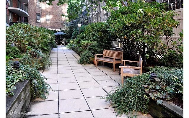 Rented by Douglas Elliman | media 7