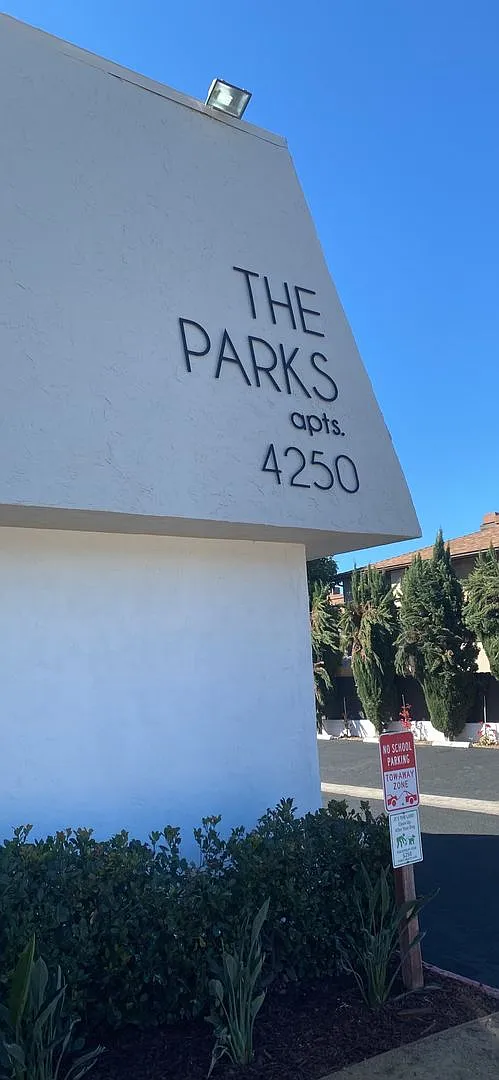 Now Available 1 & 2 Bedroom Renovated Apts! — Photo 4