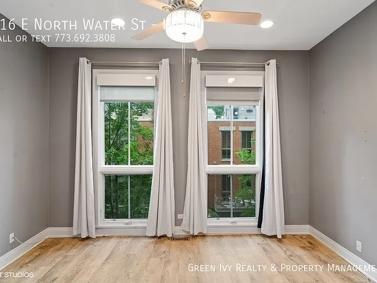 416 E North Water St #HSE — Photo 6