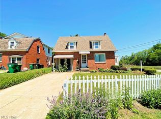 15884 Sperry Ln, Middlefield, OH 44062