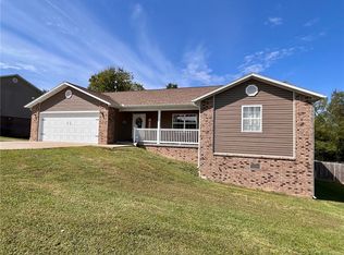 601 Paradise Heights Dr, Berryville, AR 72616