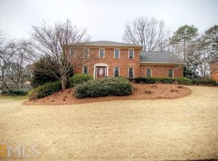 150 Amsterdam Dr, Lilburn, GA 30047