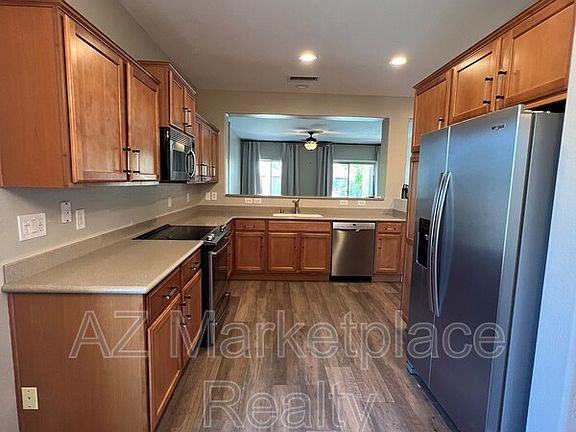 2nd image of 466 E Yellow Wood Ave