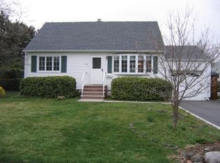 142 Gubernat Dr, South Plainfield, NJ