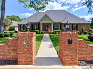 917 Whispering Pines Trl SW, Decatur, AL 35603