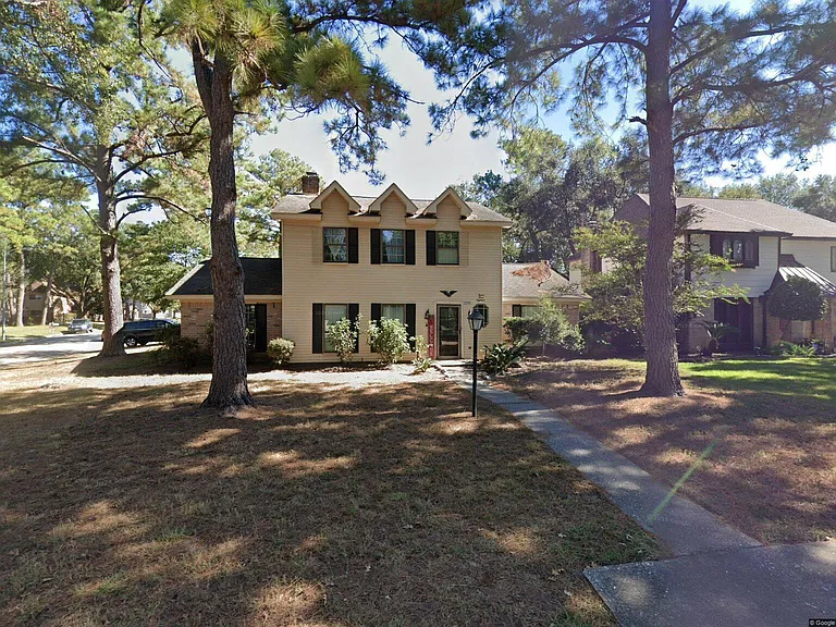 12318 De Forrest St — Photo 1
