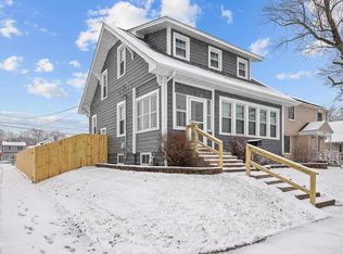 2327 Davie St, Davenport, IA 52804