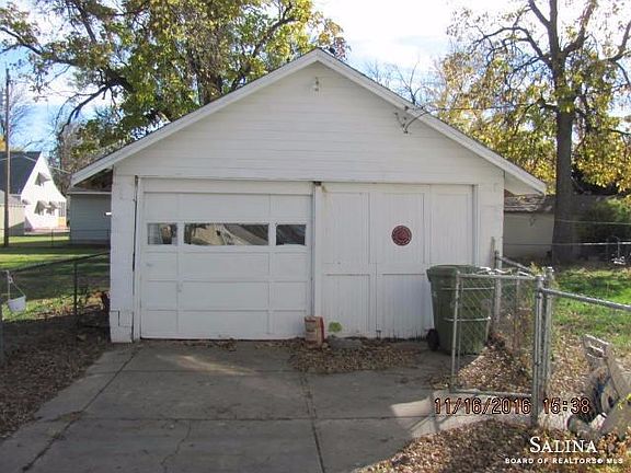 4th image of 339 W Jewell Ave