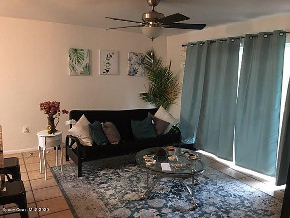 4th image of 378 Woodland Ave #378