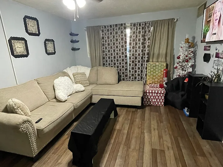 1225 Carriage Cir #104 — Photo 23