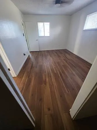 271 Ross Ln