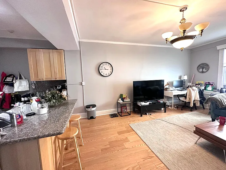 21 Beacon St #2T — Photo 4