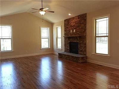 4th image of 6 Ventasso Dr #L209