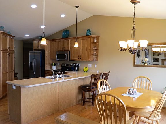 4th image of 1824 Cypress Way