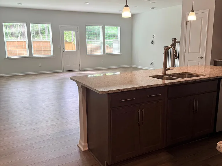 1413 Everton Ave #A — Photo 4