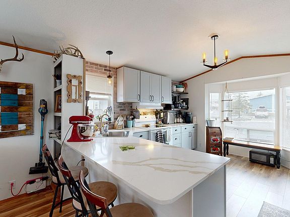 4th image of 255 NW Golden Hills Dr Space 38