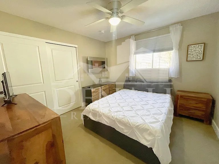8058 E Oak St — Photo 9